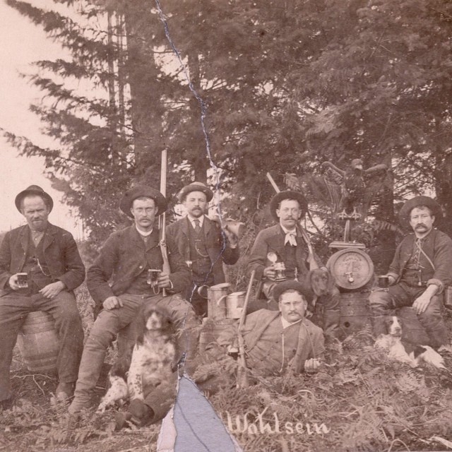 Employees at the Doering &amp; Marstrand Brewery in Mount Pleasant, 1890