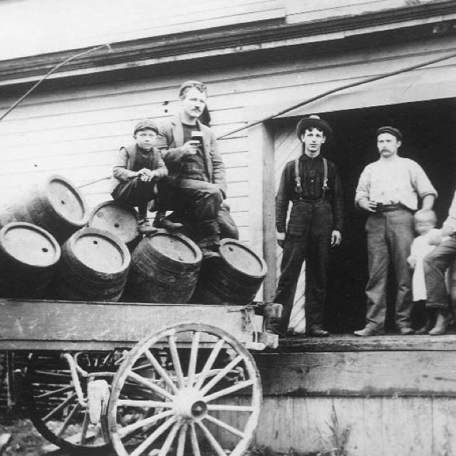 Outside the New Westminster Brewery, 1901