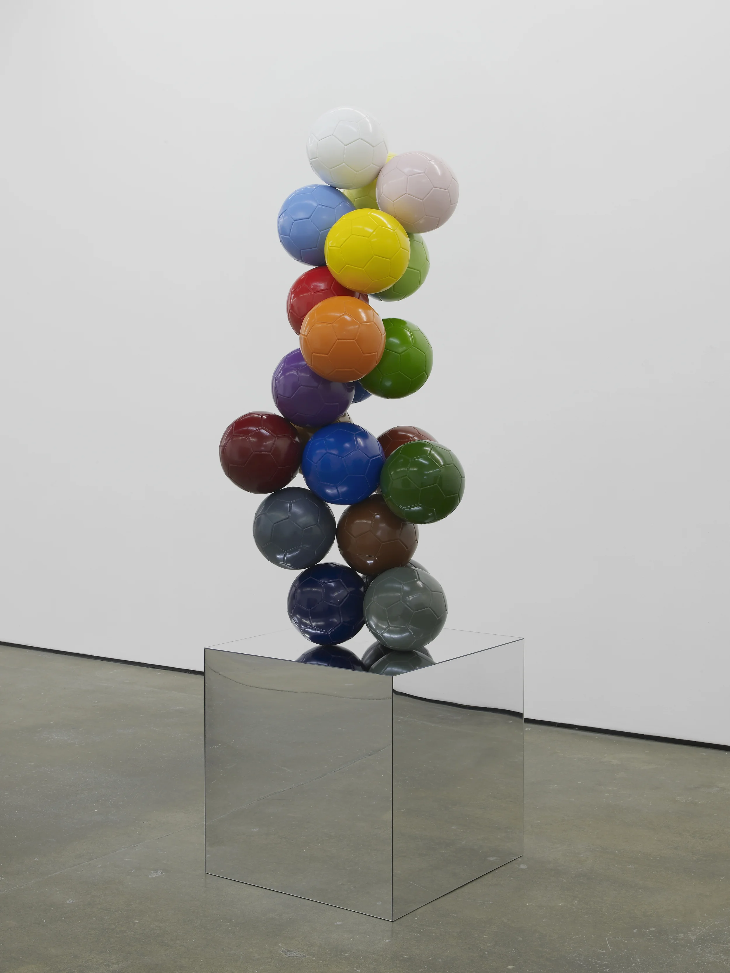 Mens sana in corpore sano 2014 Dyed polyester resin and mirrored perspex 205 x 60 x 63 cm / 80.7 x 23.6 x 24.8 in