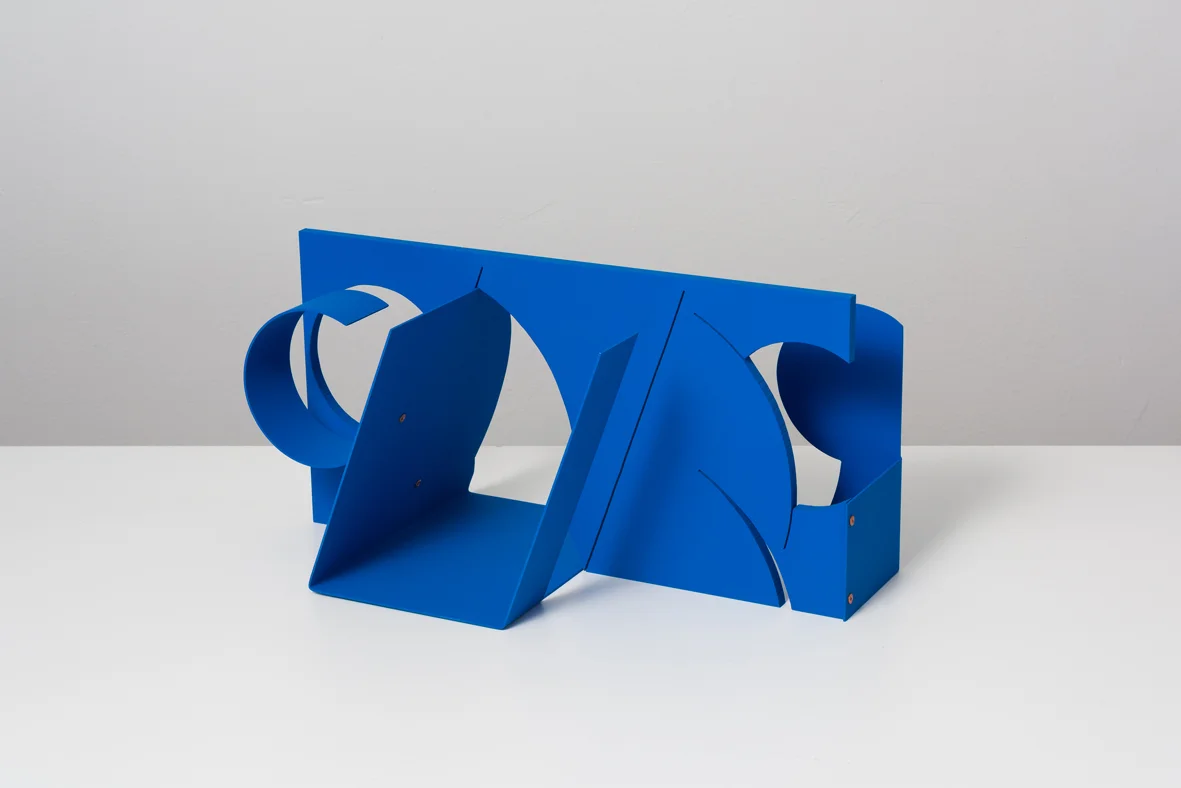 Matt Paweski trap/TRAP 2017 Aluminium, copper rivets and vinyl paint 20.3 x 38.8 x 20.3 cm / 8 x 15.3 x 8 in HS12-MP5797S