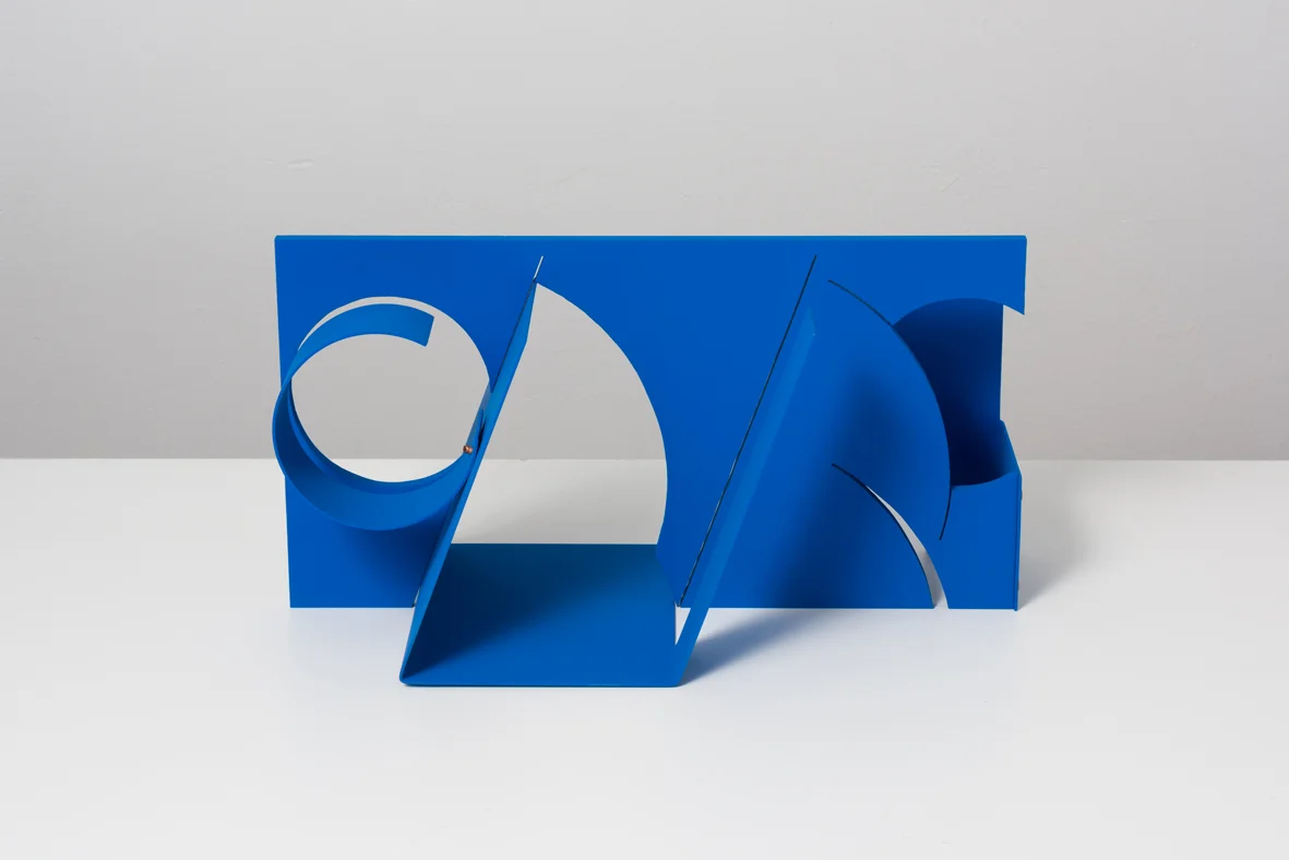 Matt Paweski trap/TRAP 2017 Aluminium, copper rivets and vinyl paint 20.3 x 38.8 x 20.3 cm / 8 x 15.3 x 8 in HS12-MP5797S