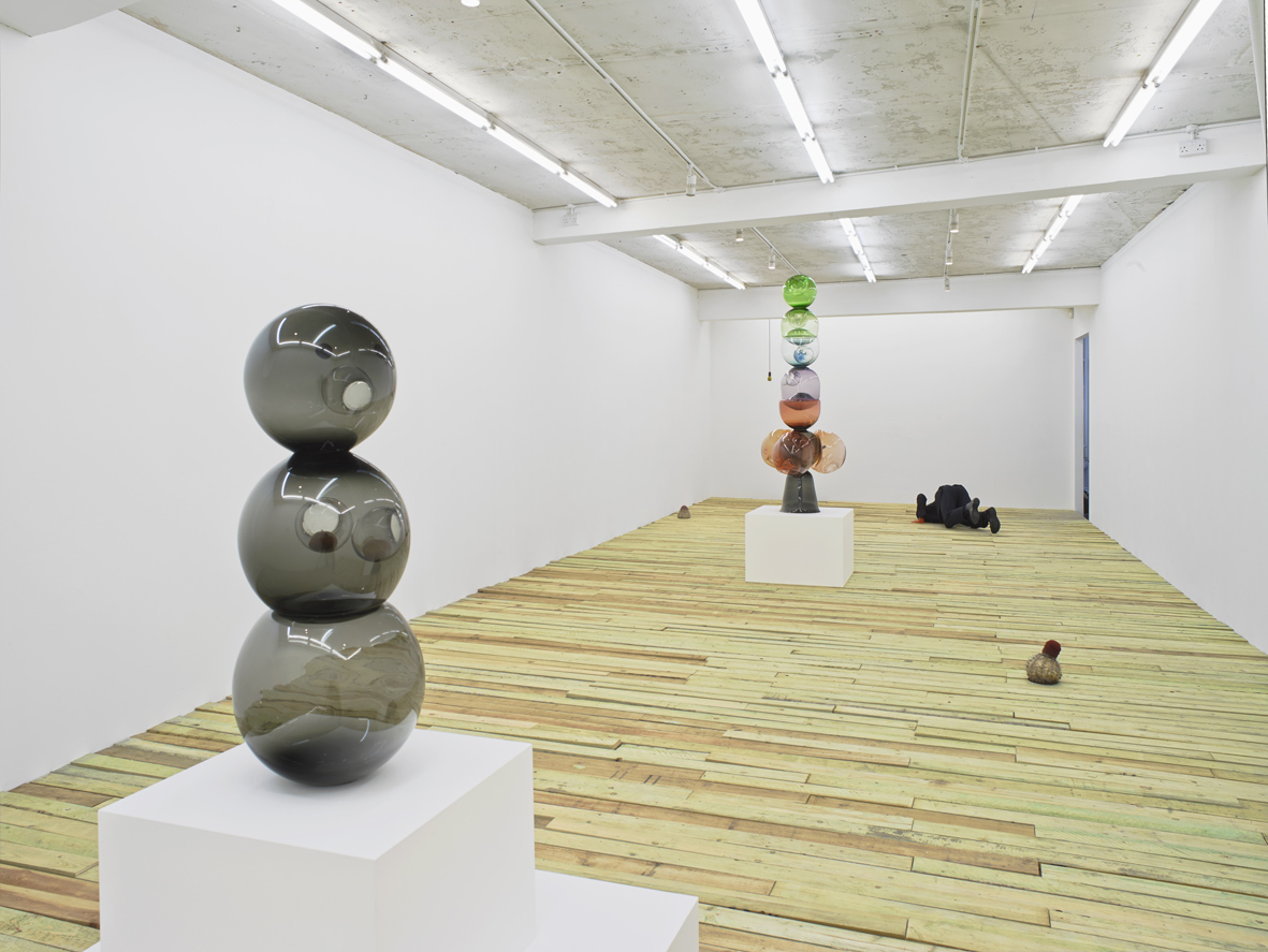     Klaus Weber  Kugelmensch  Installation View  Herald St  2017 