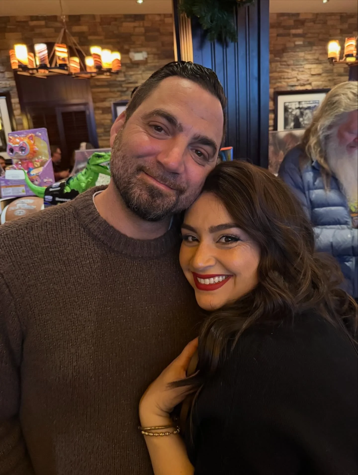 Tis the season to wear red lipstick&hellip;. 
What&rsquo;s your favorite holiday red?  Mine will always be Cruella by @narsissist