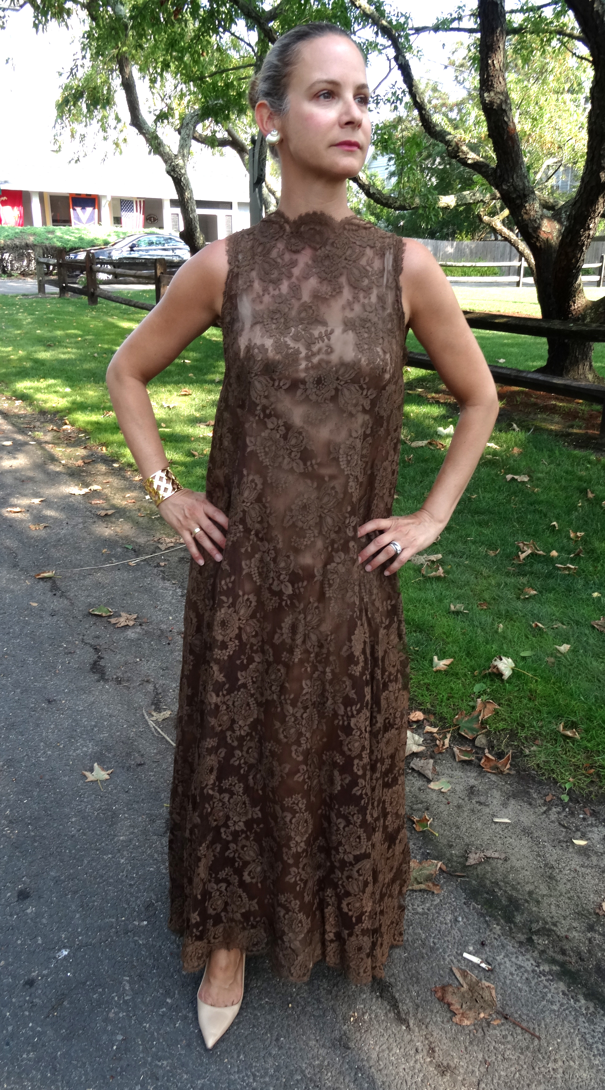 Vintage lace A-line shift gown 