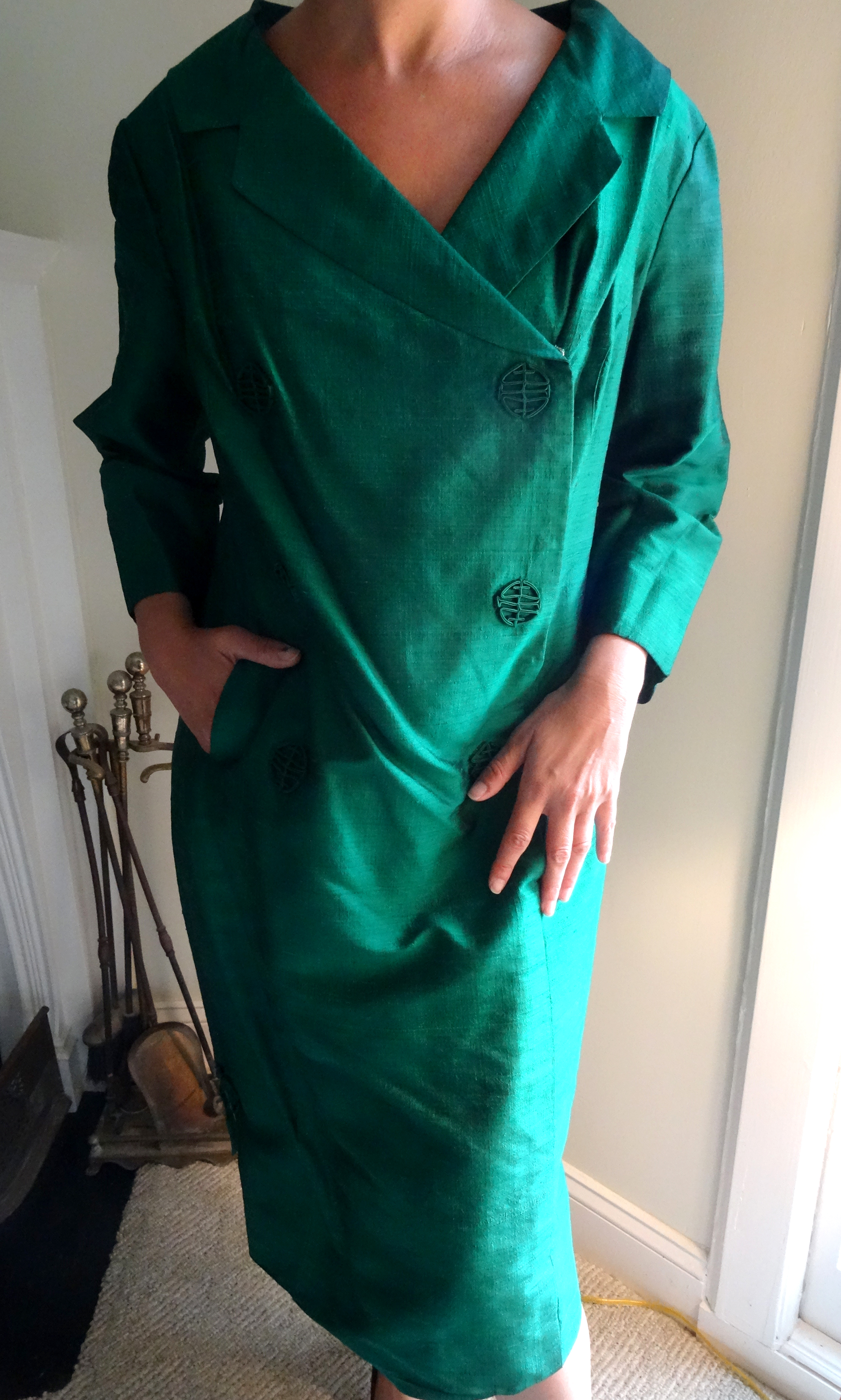 Vintage emerald green shantung silk coat dress