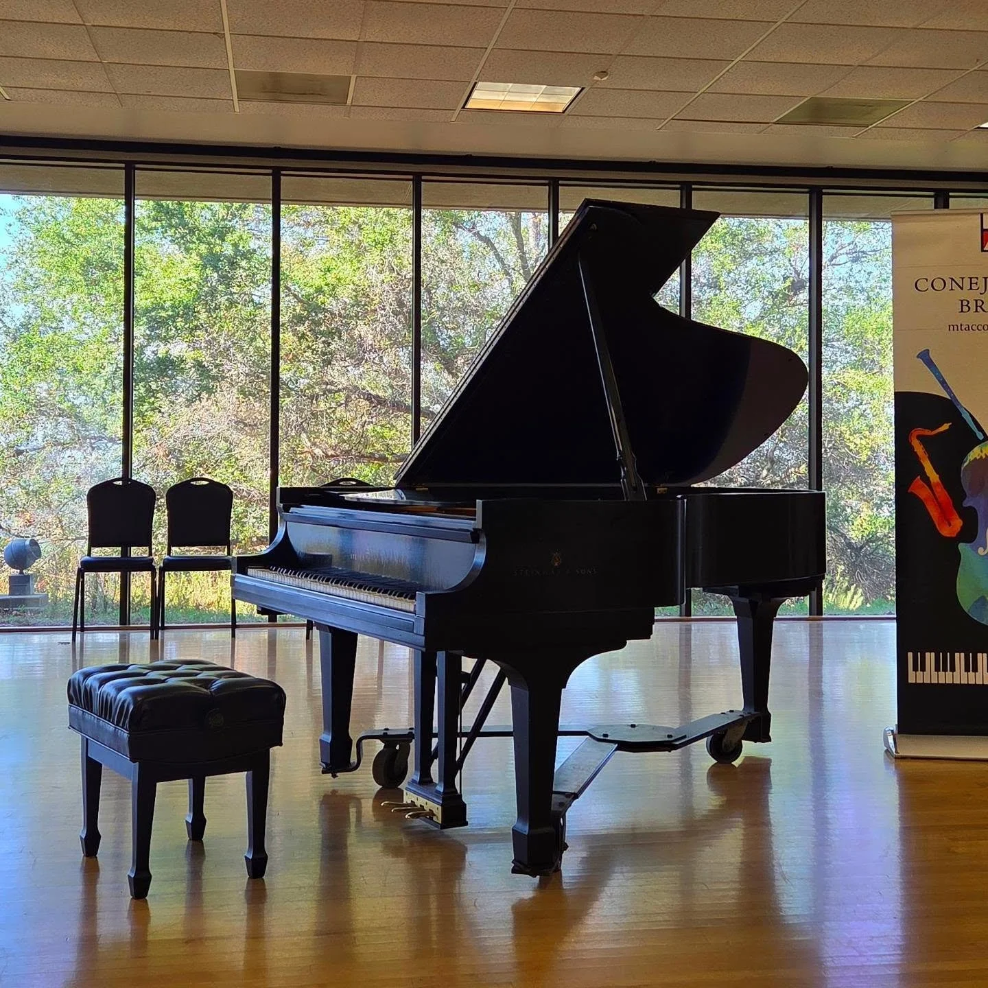 I had such a great weekend judging the Conejo Valley MTAC Contemporary Music Festival! So fun catching up with old friends, meeting new colleagues, and hearing so many talented students&mdash;and the view wasn&rsquo;t bad either! 😍🎹🌿 #MTAC #MusicC