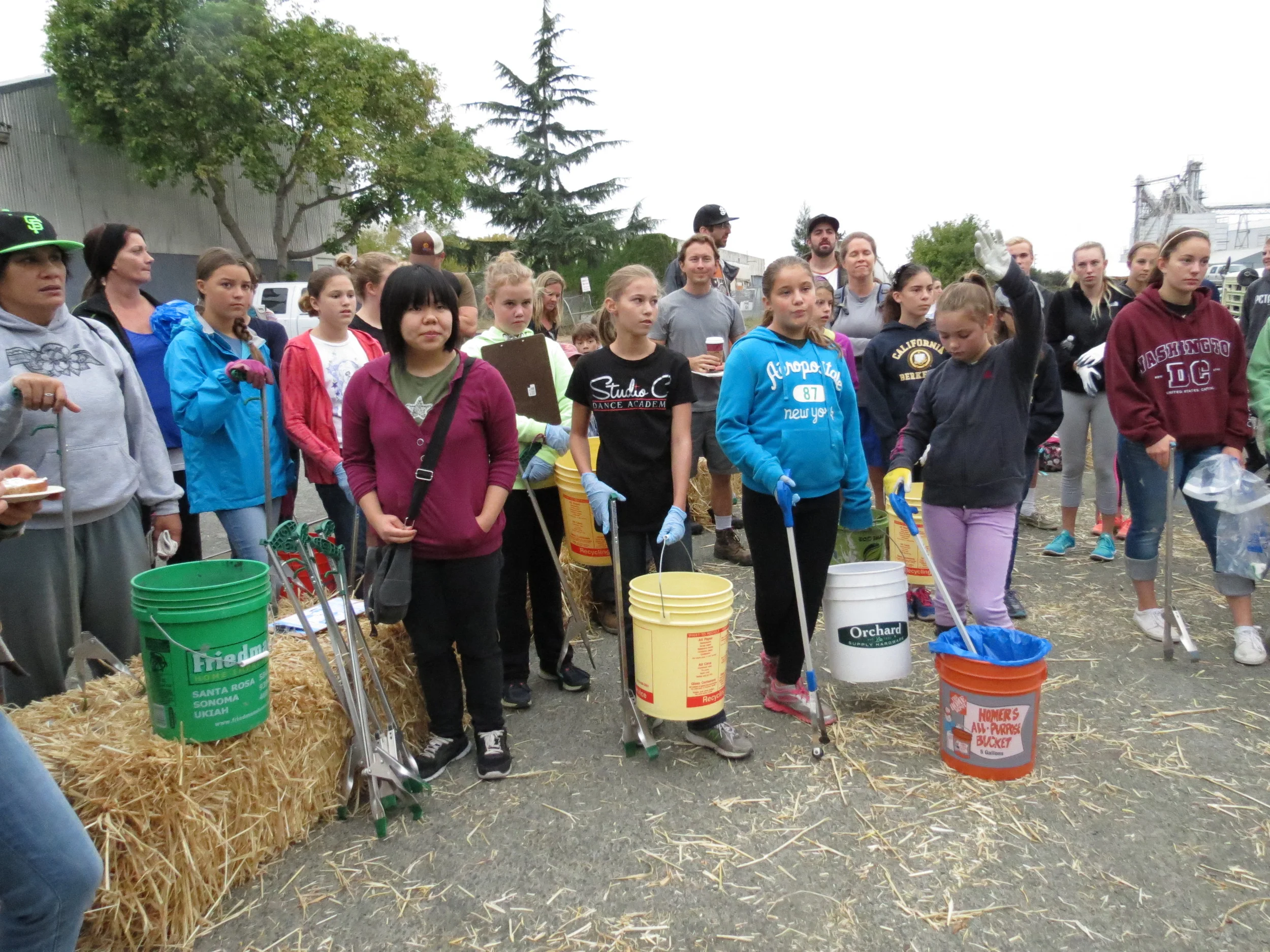 Petaluma Students Help Keep Their River Clean