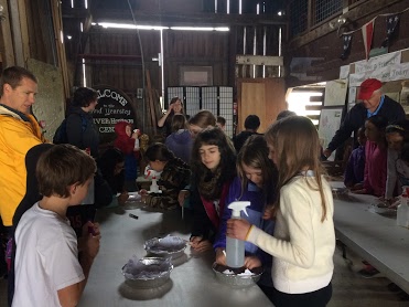  Students visiting David Yearsley River Heritage Center 