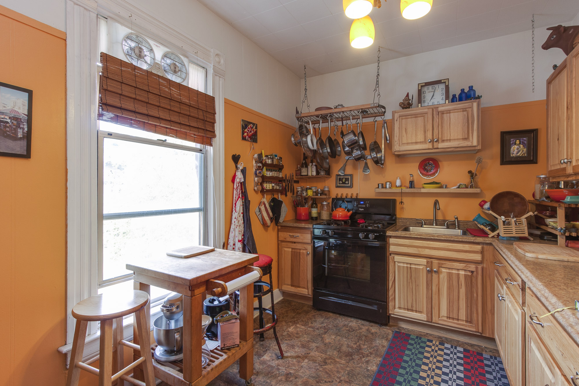 Upper unit kitchen
