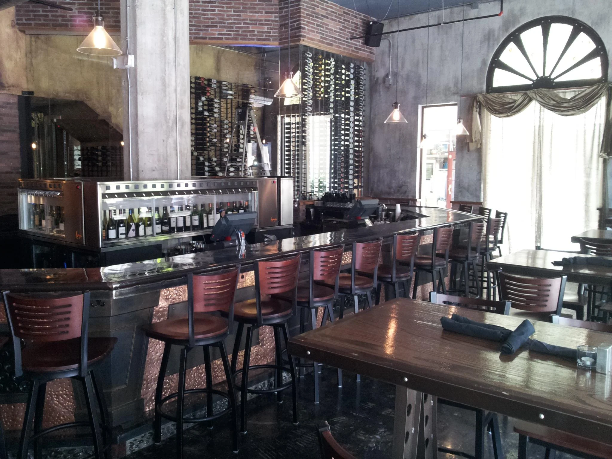 Wine Dive — Yates Associates Architecture Inc.