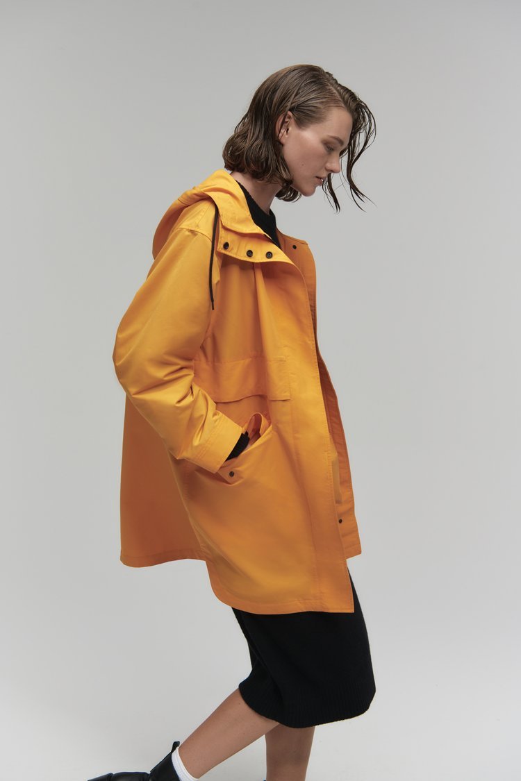 20220907_LWINKLER_EVERLANE_EDITORIAL_NEWSEASONALLAUNCHES_L_14_RE_CASHMERE_SWEATER_DRESS_2148-1.jpg
