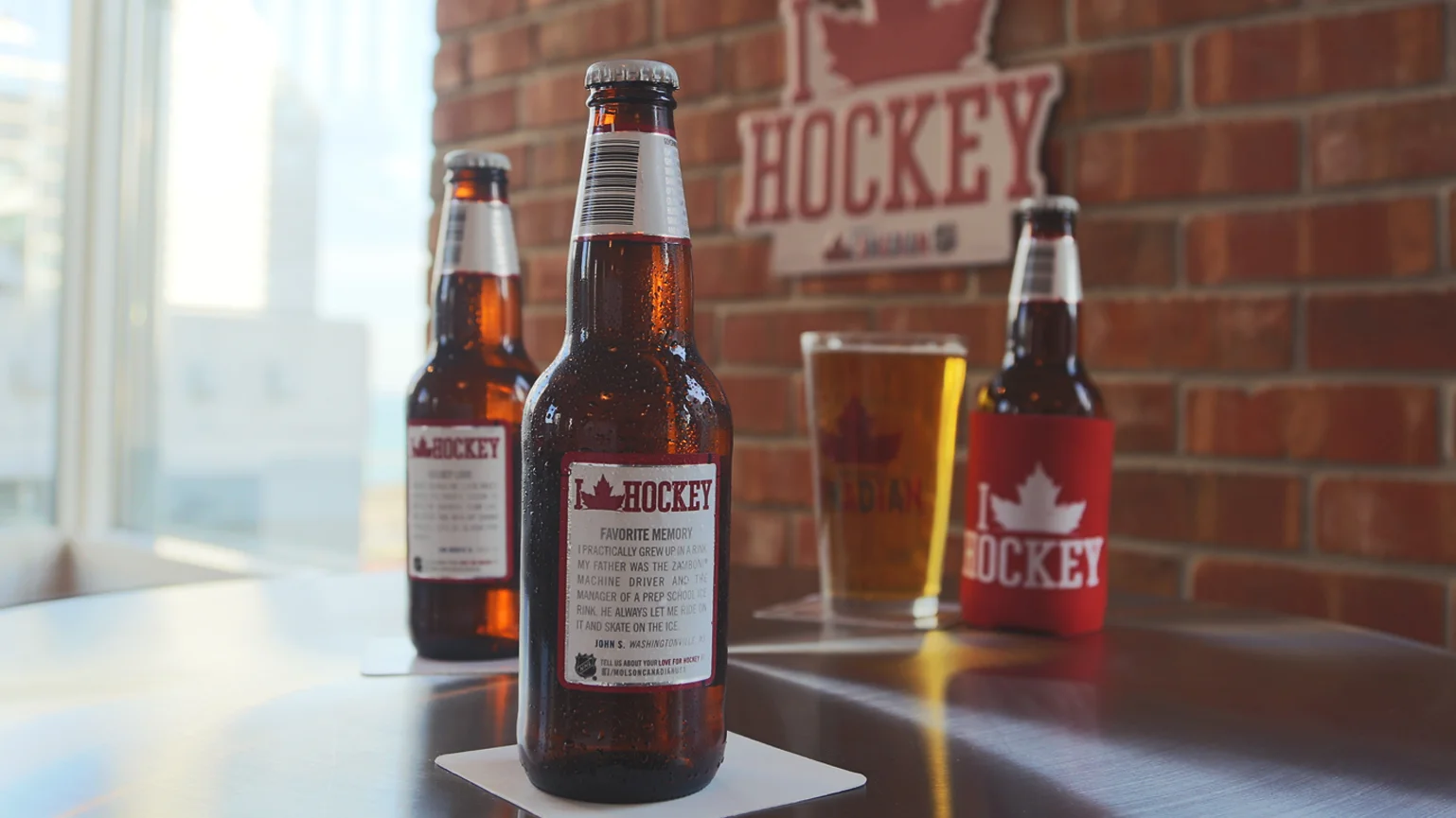 MOLSON_Bar1.jpg
