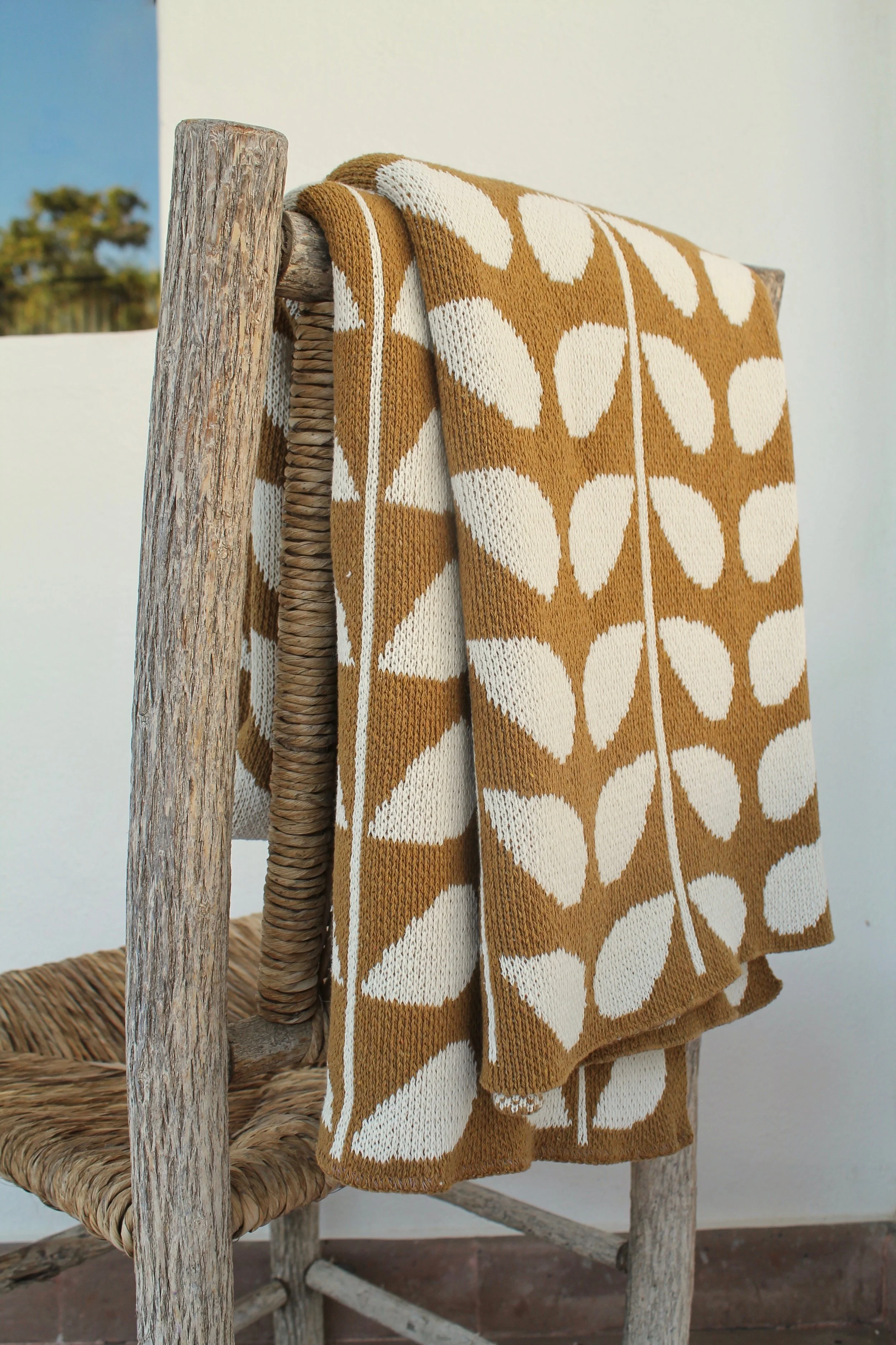 scandinavian gold throw