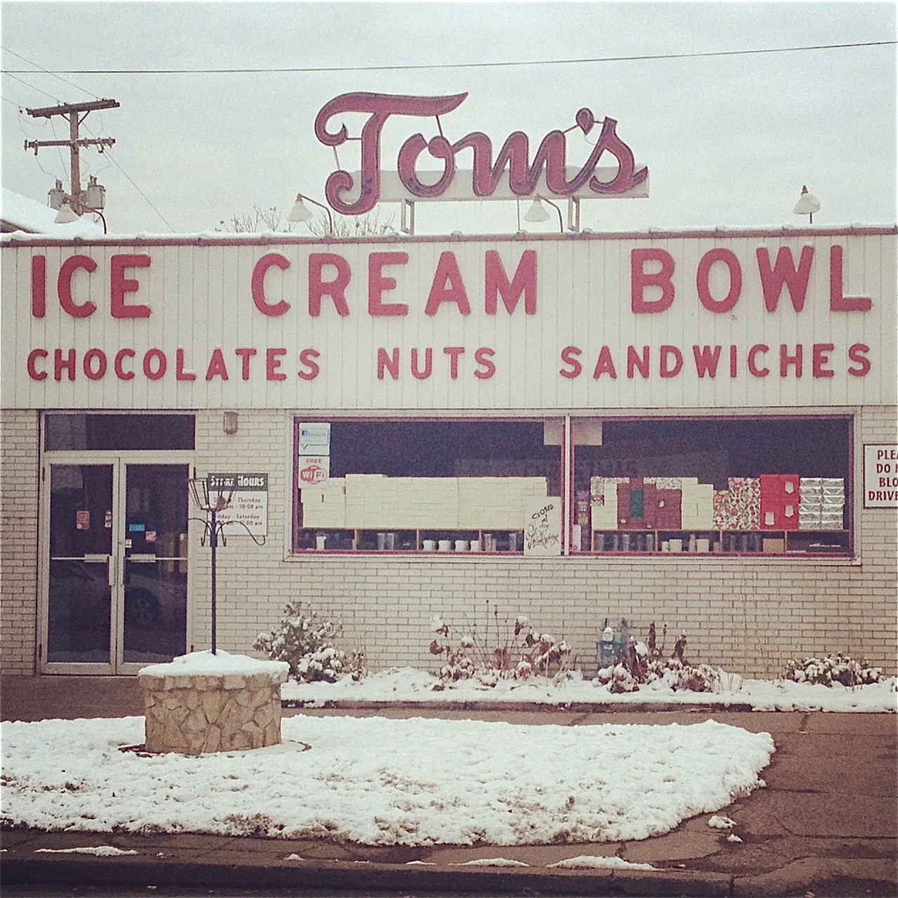 Tom’s Ice Cream Bowl