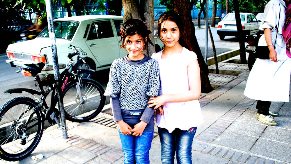 Moasser_Narguess_FacesofIranv1-10.jpg