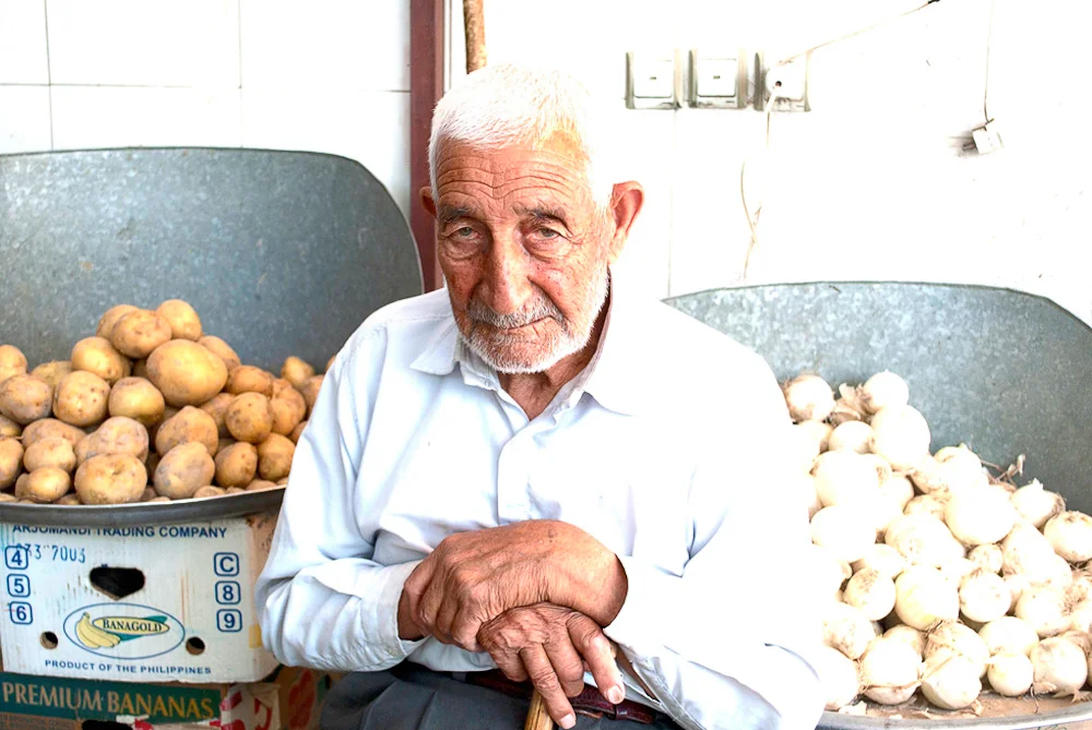 Moasser_Narguess_FacesofIranv1-9.jpg