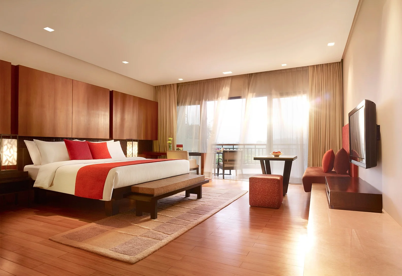 DELUXE DELIGHT 253.jpg