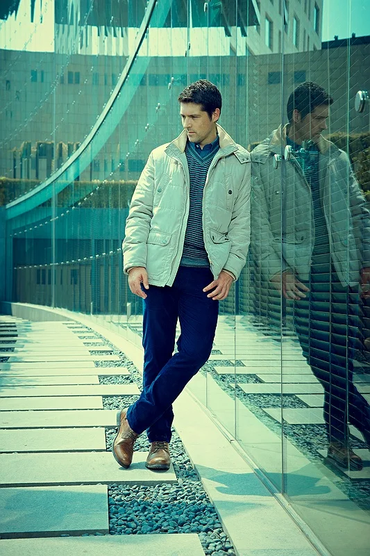 CORRIDOR WALKING 700.jpg