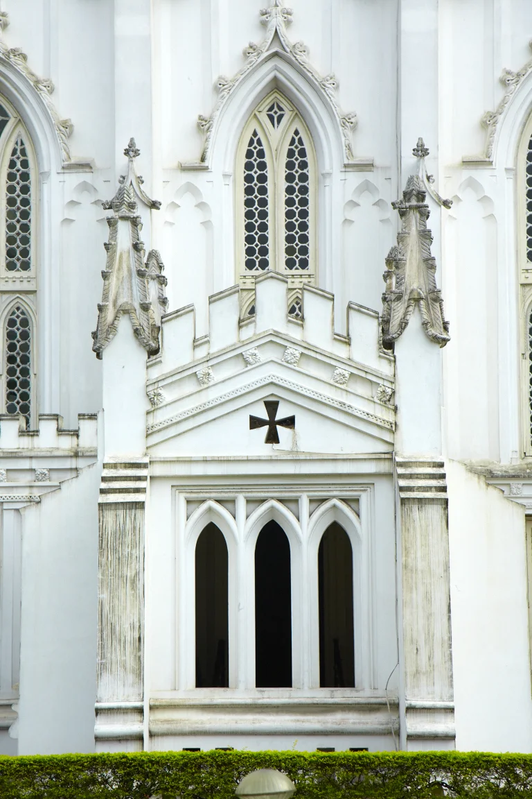 EXPLORE ST PAUL CATH 42.jpg