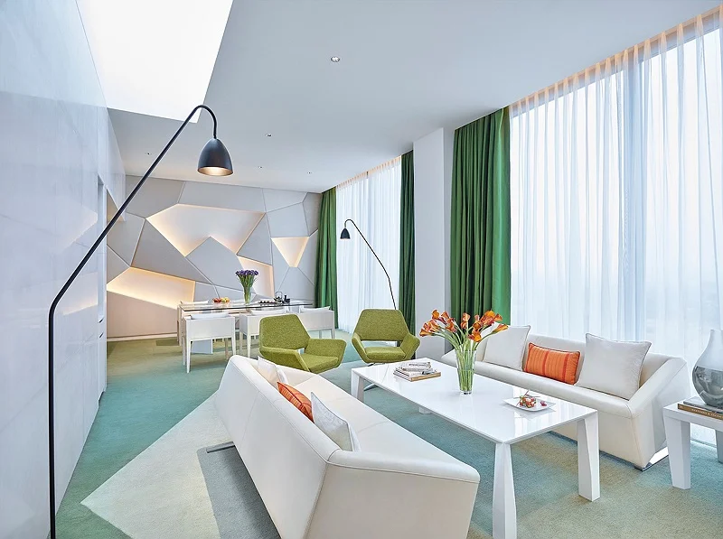 PRESIDENTIAL SUITE A 532 MAIN.jpg