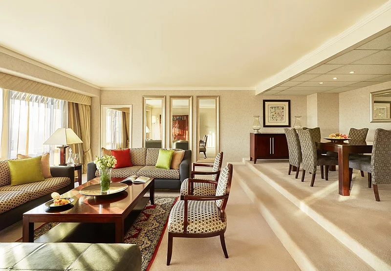 TPL DELUXE SUITE B 82 MAIN.jpg