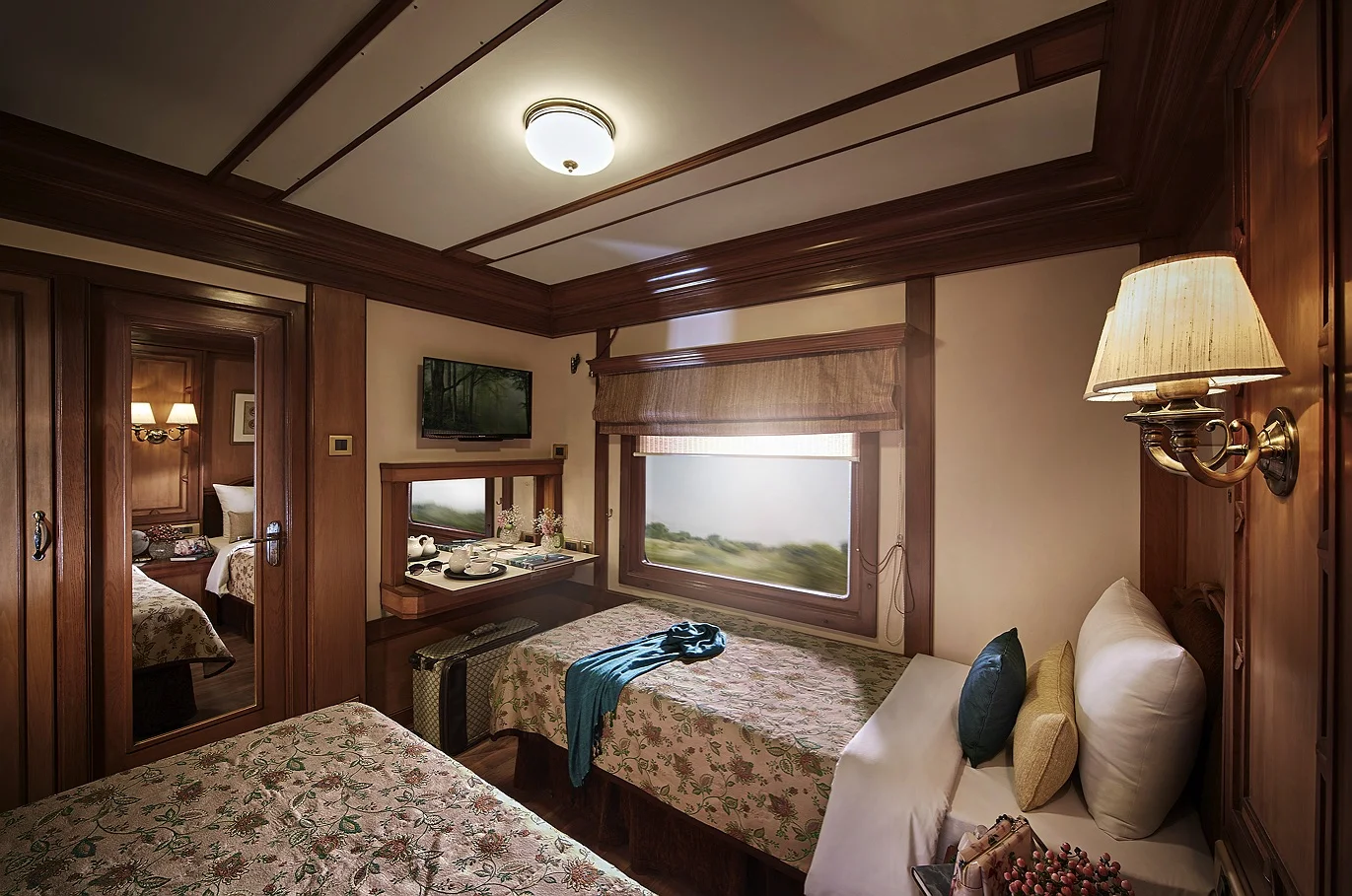 D O TWIN ROOM 227 MAIN.jpg