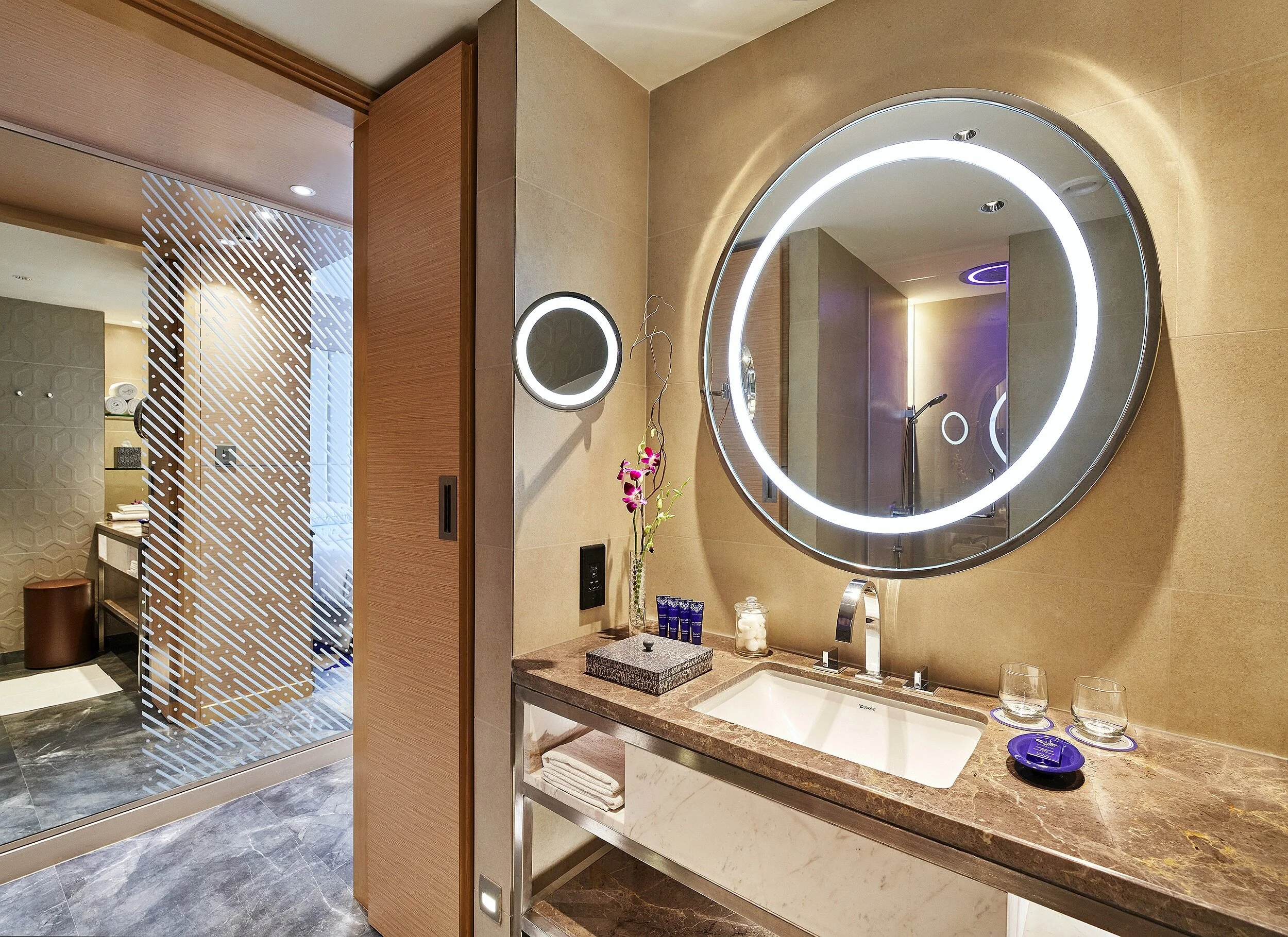 BATHROOM 2 8 MAIN copy.jpg