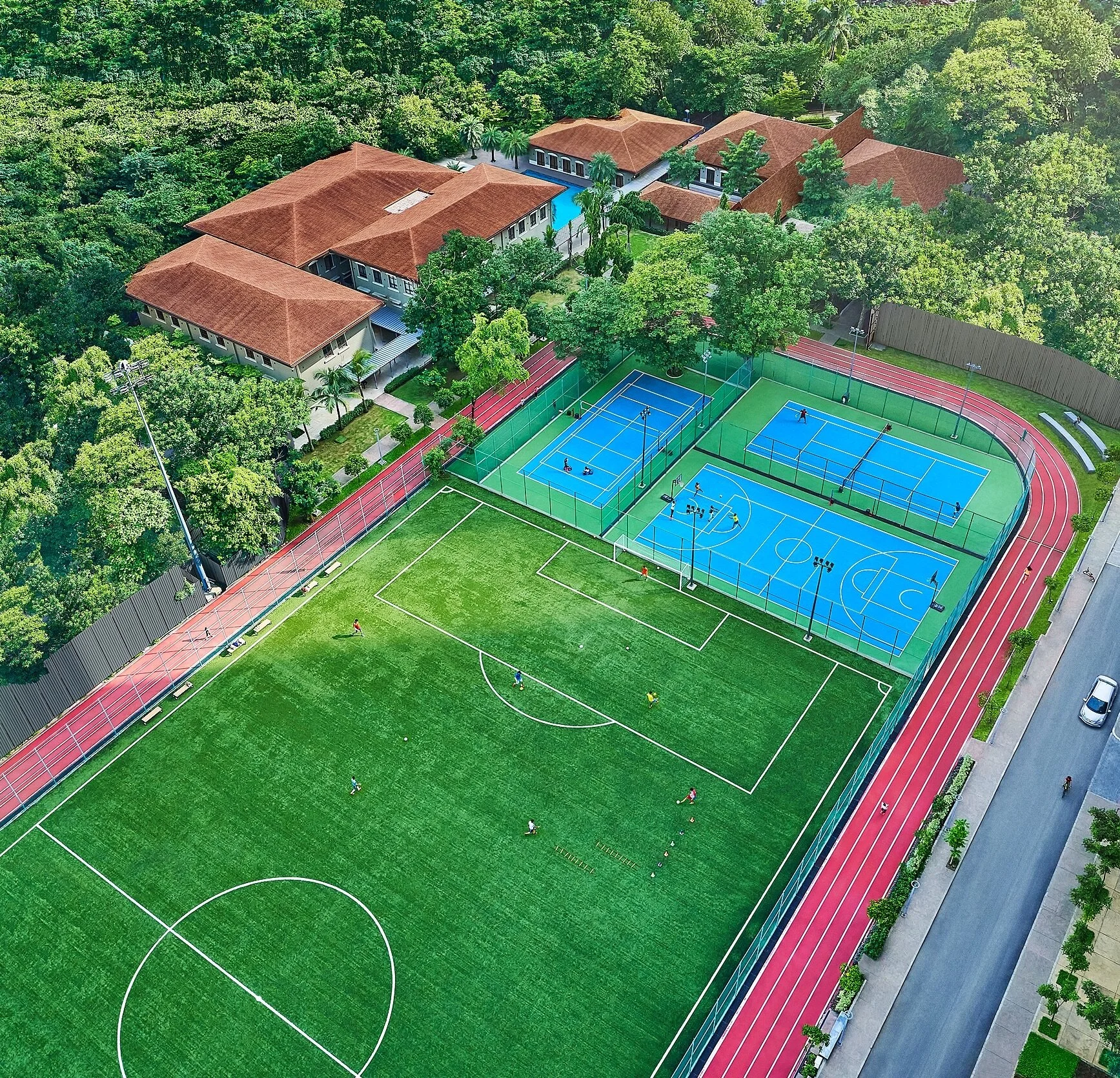 1extSHOT 3 SA TENNIS BASKETBALL 29 BG PLATE MAIN.jpg