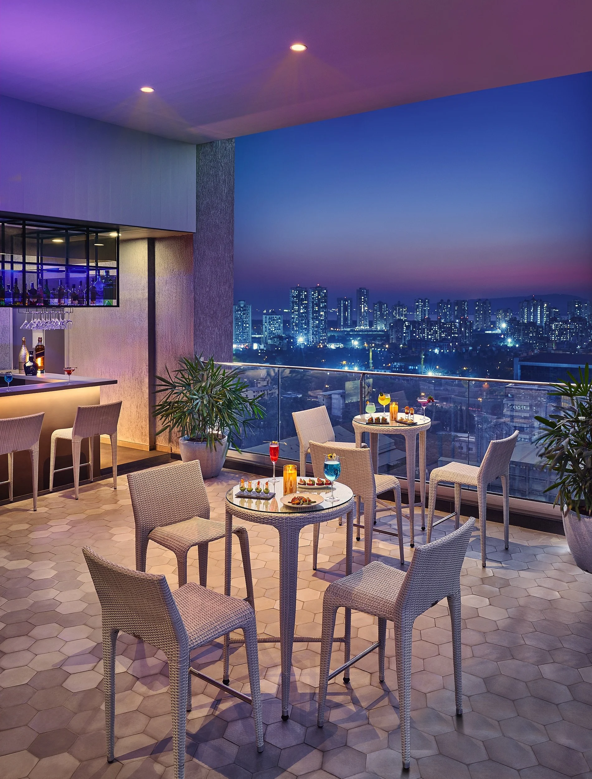 ROOF TOP BAR 127 copy.jpg