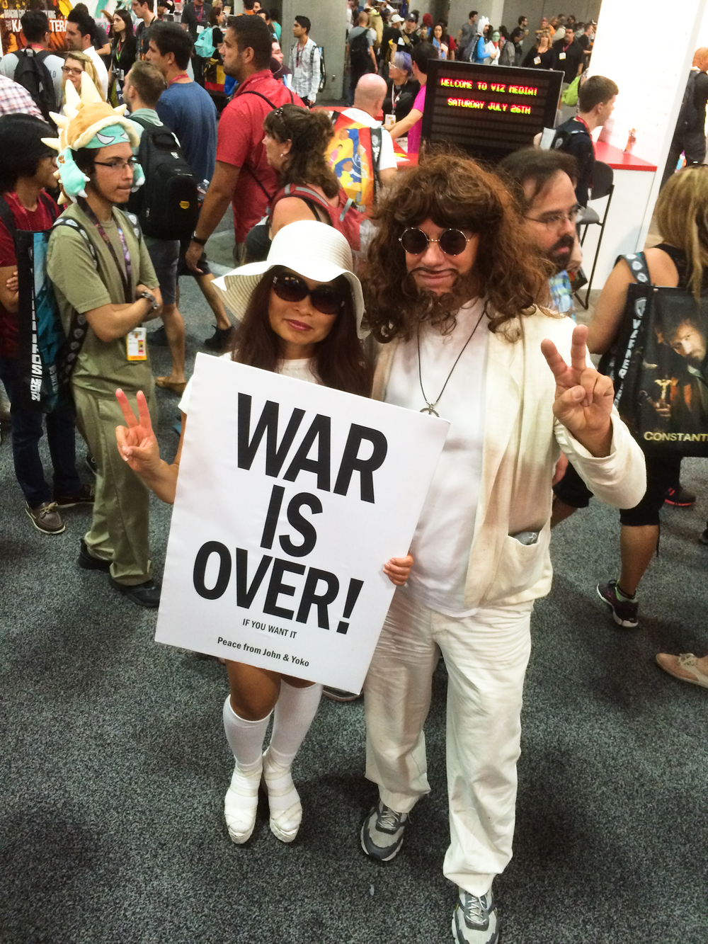 john-lennon-yoko-ono-cosplay-san-diego-comic-con.jpg