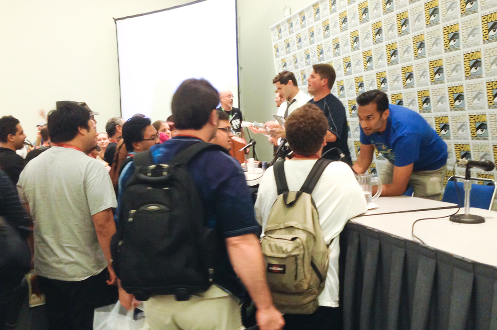 psychology-of-star-trek-versus-star-wars-episode-iv-san-diego-comic-con-1.jpg