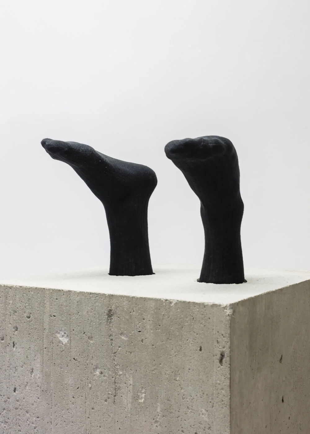 Sans titre 160x50x50 (j'ai travaillé dans un bar à champagne). 2005-2011