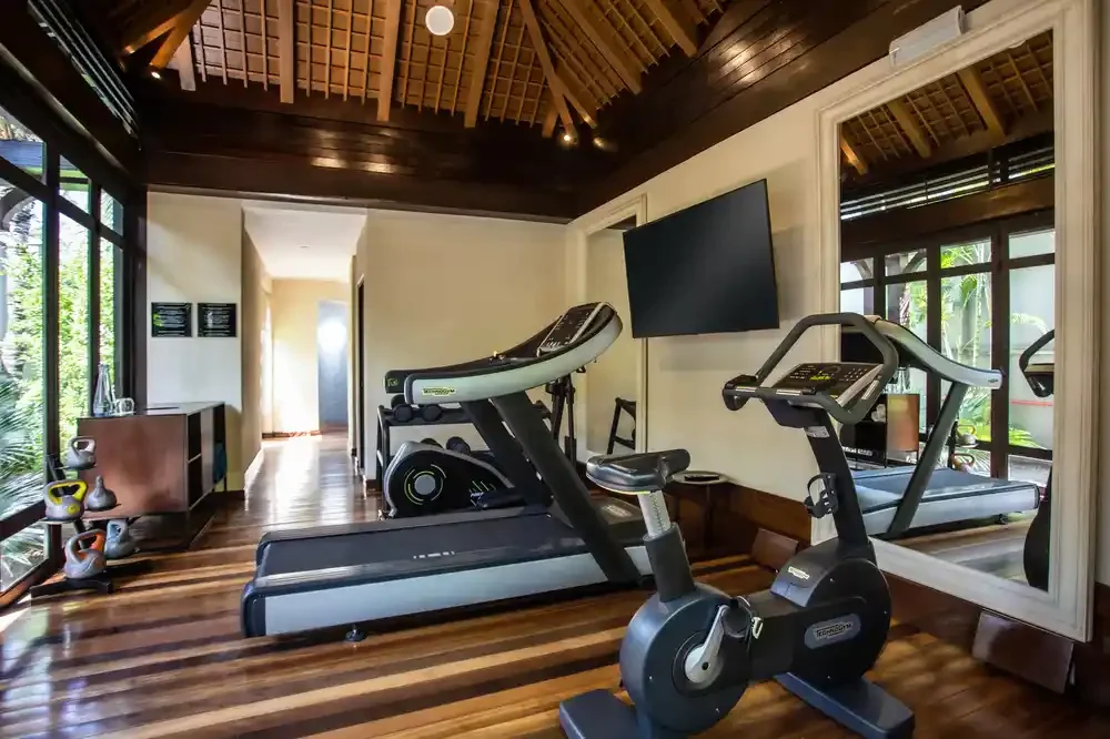 Grand Beachfront Villa -Gym-Shot2.webp