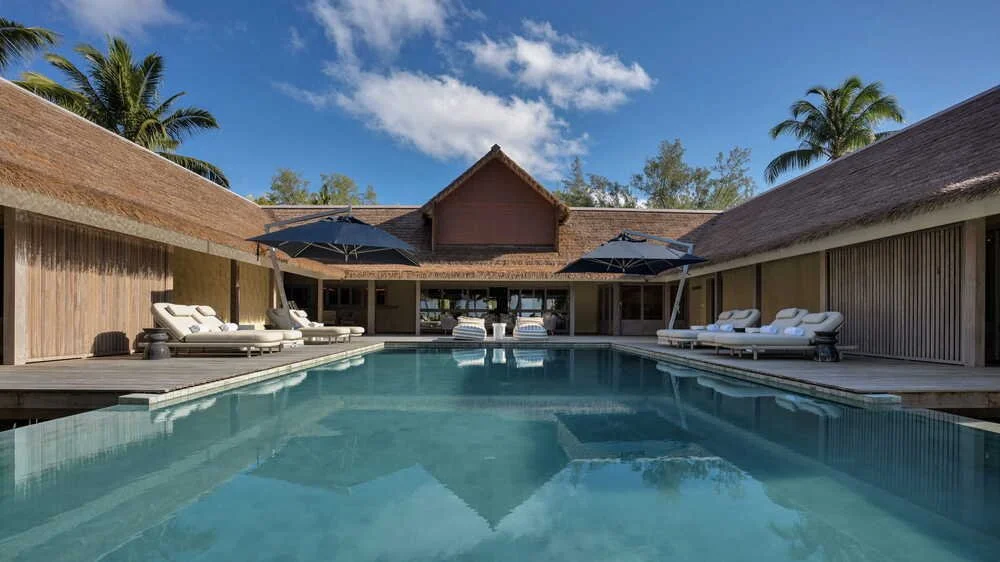 5 Bedroom Desroches 06.jpg