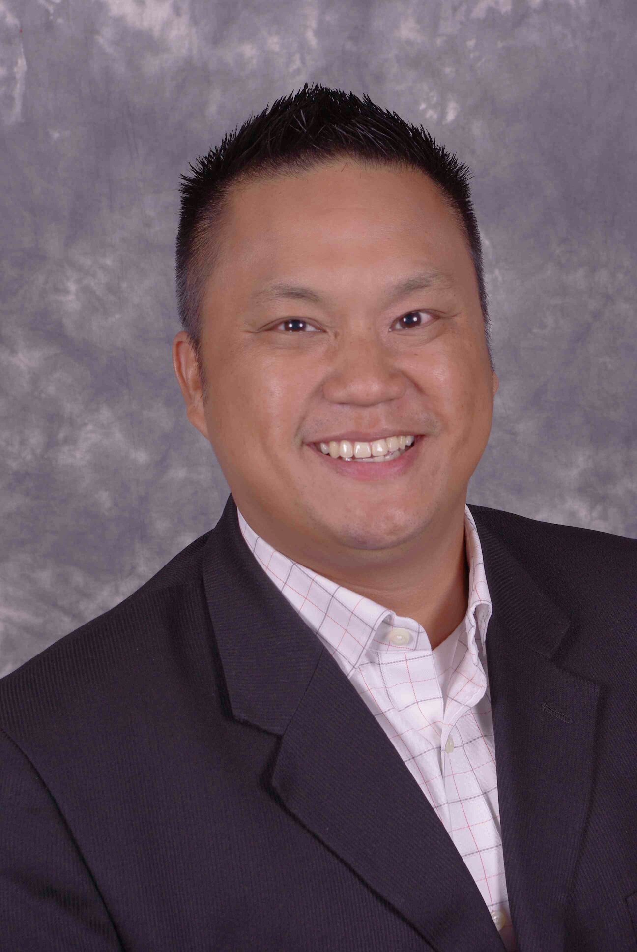 Mr. Trent Dang, InternalCustomer.com Guest Blogger Trent@dang-llc.com www.dang-llc.com