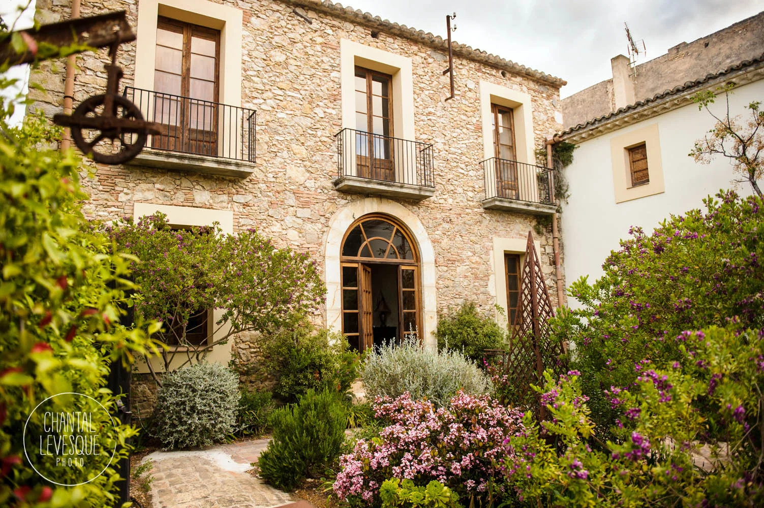 The front entrance of Casa Felix