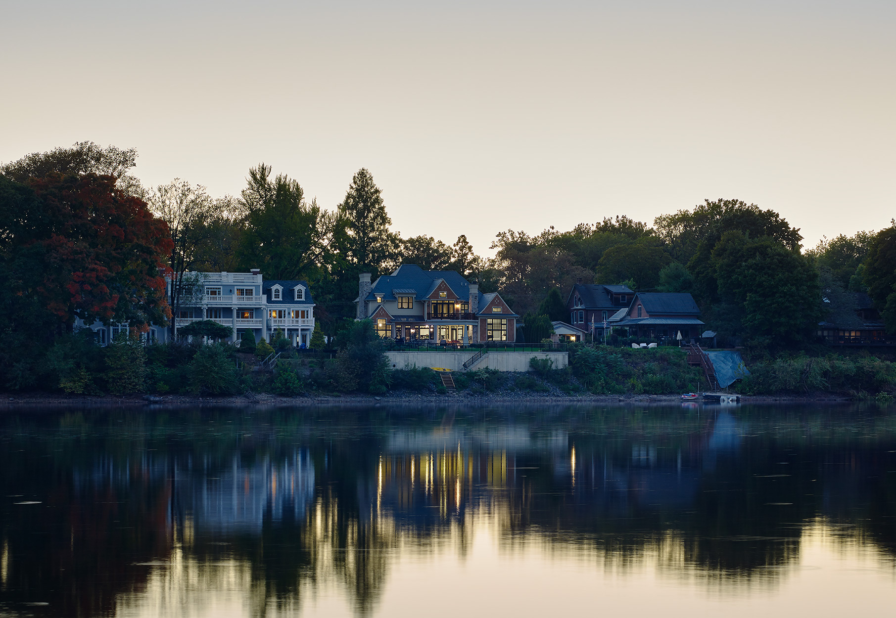 Joe Kitchen is a commercial photographer in New York & Philadelphia that photographs architecture & interiors, hotels & resorts, still life and beverage. Joe regularly travels to Washington DC, Baltimore, Boston and the rest of North America for pr