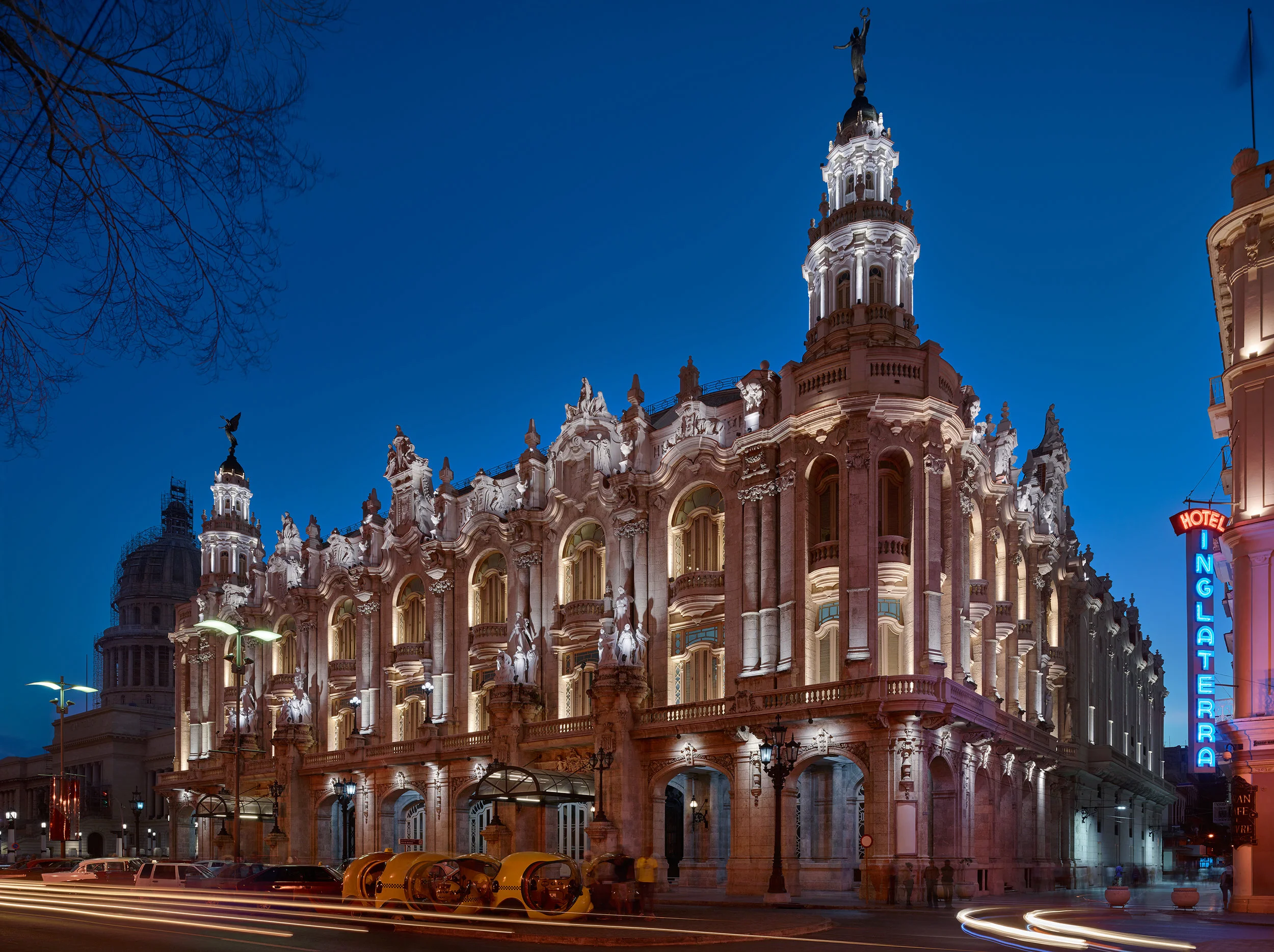Joe Kitchen is a commercial interior & architectural photographer based in New York and Philadelphia that photographs building design and hotels and resorts. Joe regularly travels to Washington DC, Baltimore, Boston and the rest of North America for projects.
