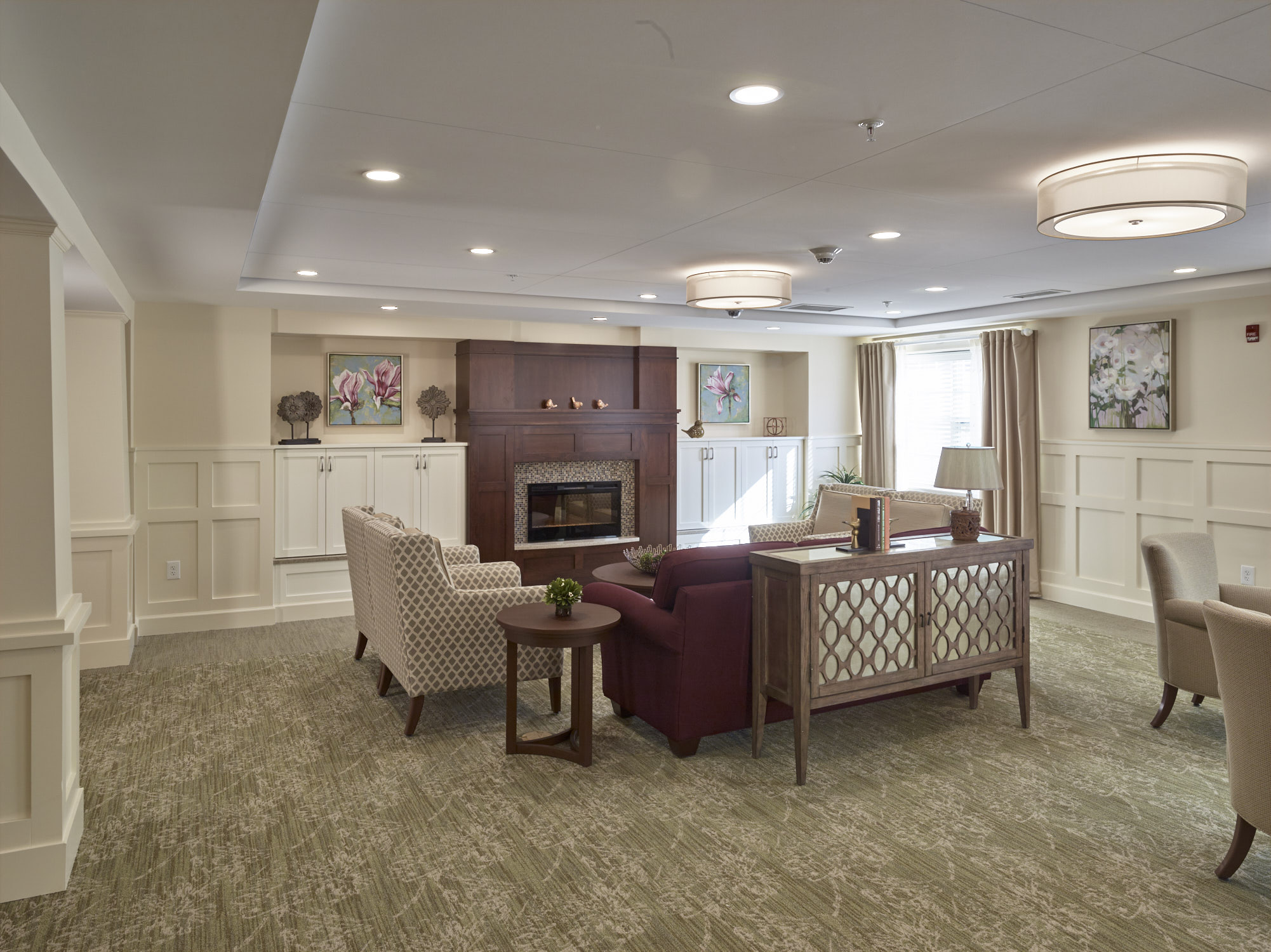 Joe Kitchen is a commercial photographer in New York & Philadelphia that photographs architecture & interiors, hotels & resorts, still life and beverage. Joe regularly travels to Washington DC, Baltimore, Boston and the rest of North America for projects.