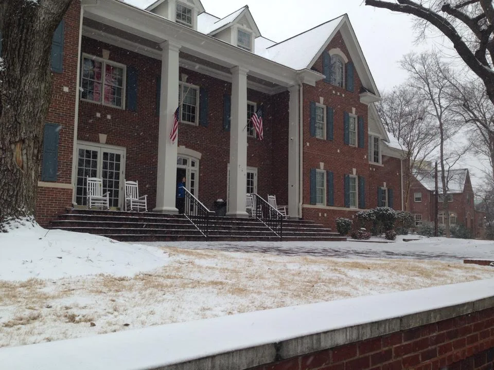 house_snow.jpg
