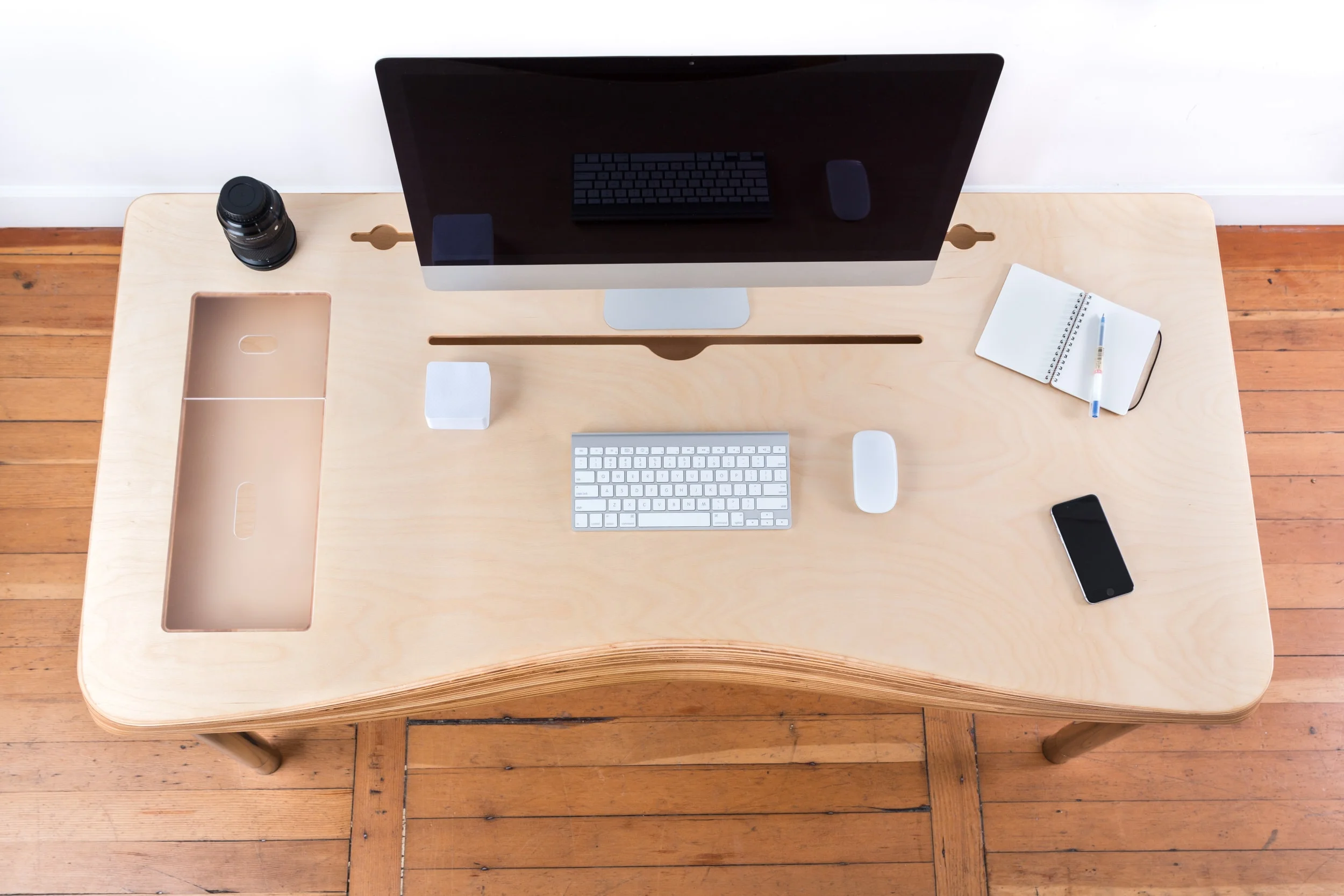 nack-desk-curves.jpg
