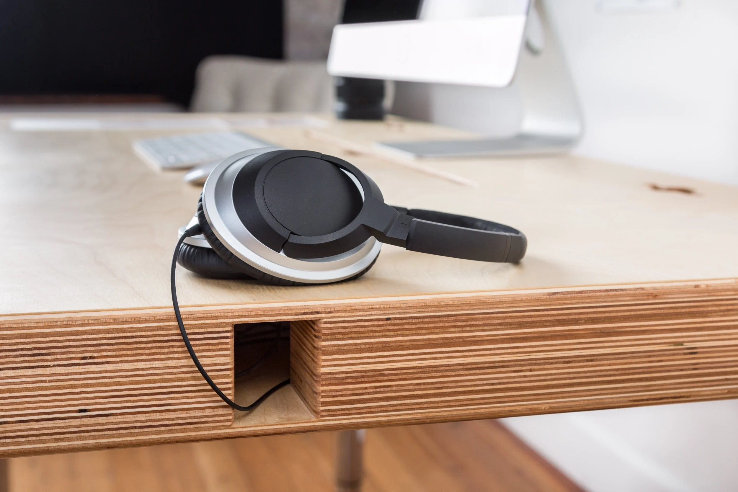 side-port-headphones.jpg