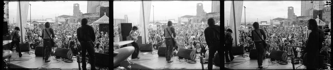 Truckee Brothers supporting for The Flaming Lips (2008). Photo Jeff Wiant