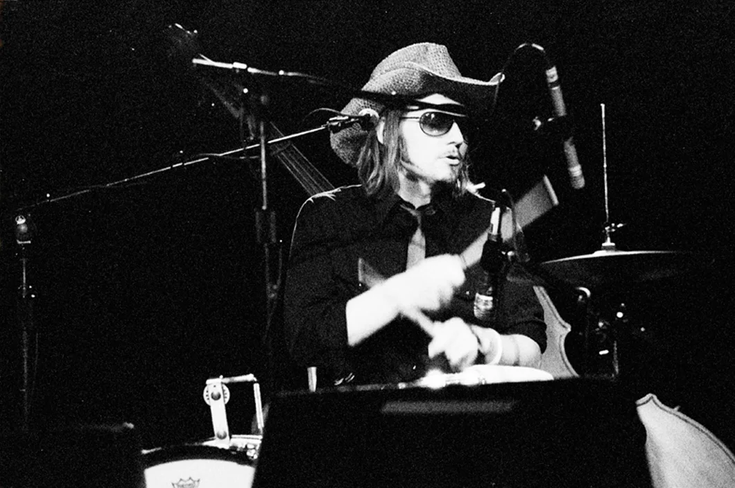 Drumming with Cindy Lee Berryhill (2010). Photo Greg Friedman