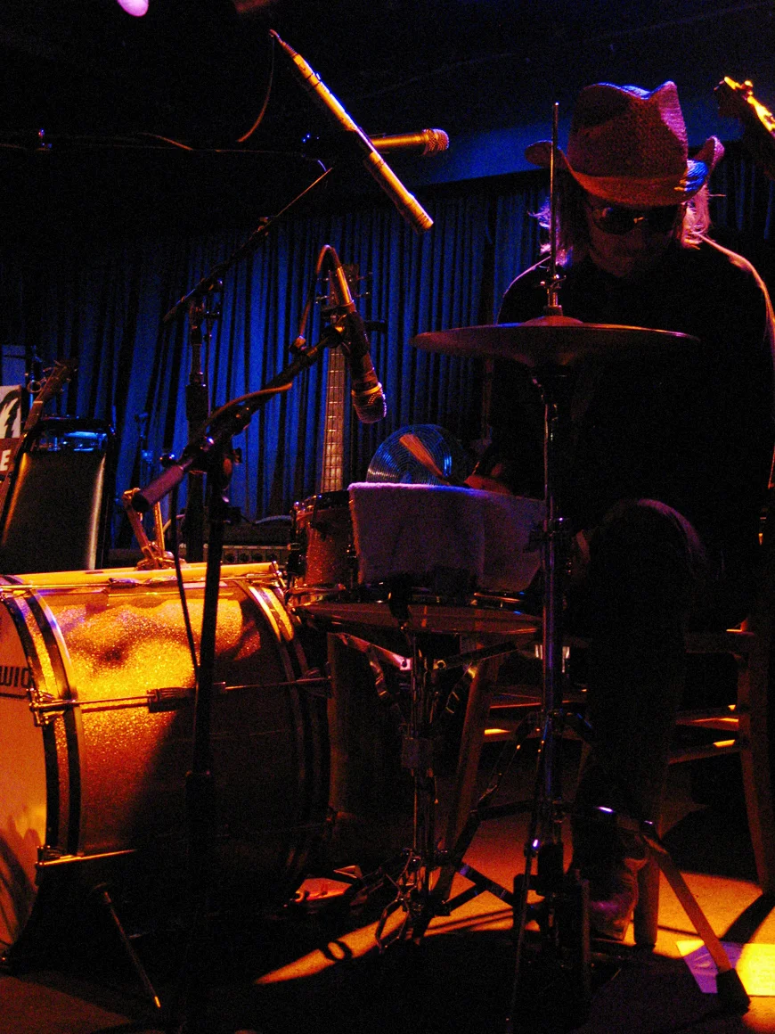 Drumming for Cindy Lee Berryhill (2009). Photo Greg Friedman