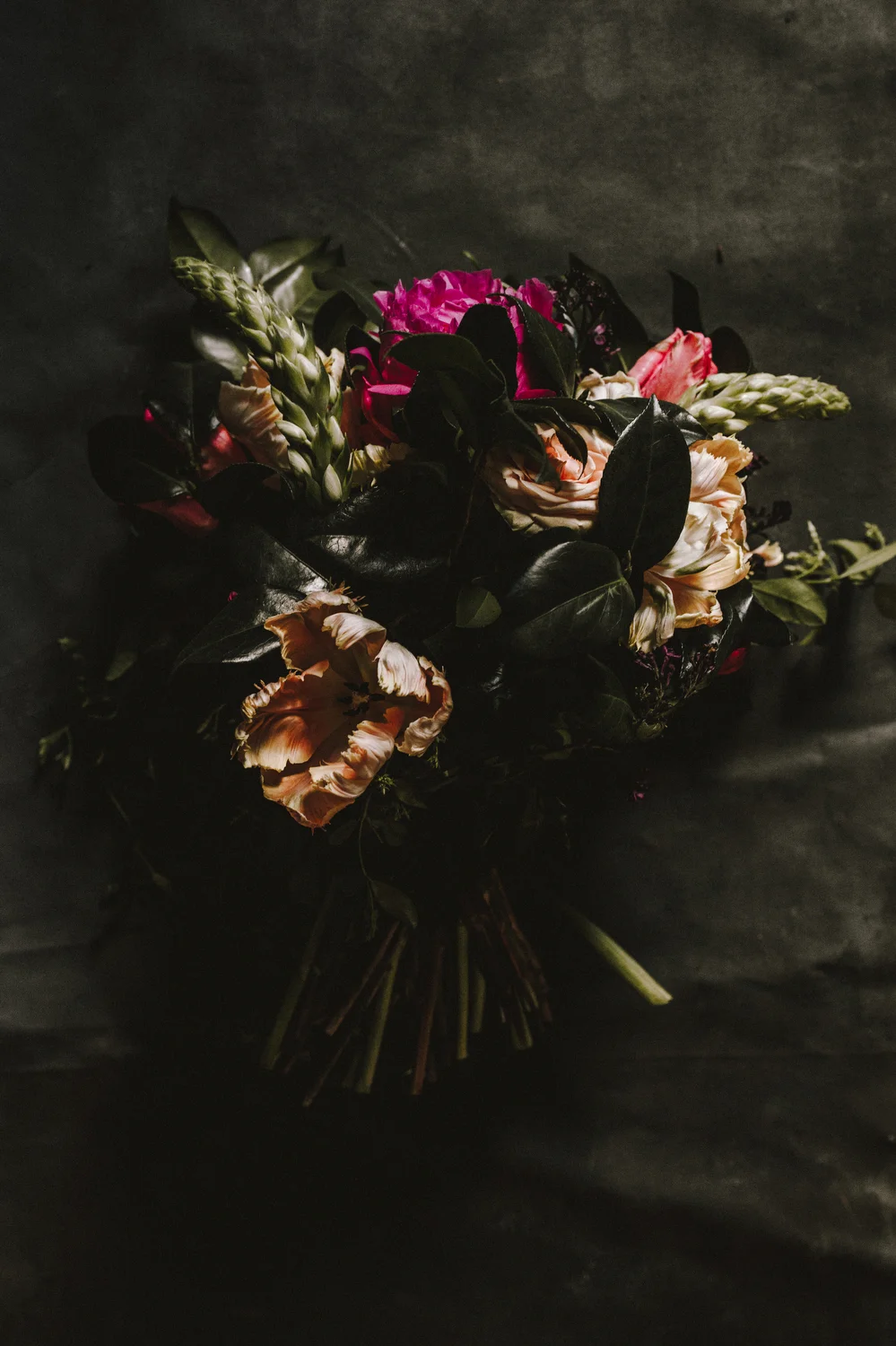 Houston Events- Dark Flowers- Maxit Flower Design- Flowers 