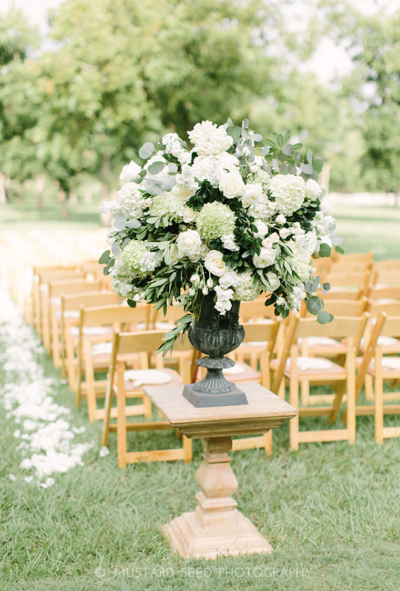 Urn Arrangement- Maxit Flower Design- Houston Weddings