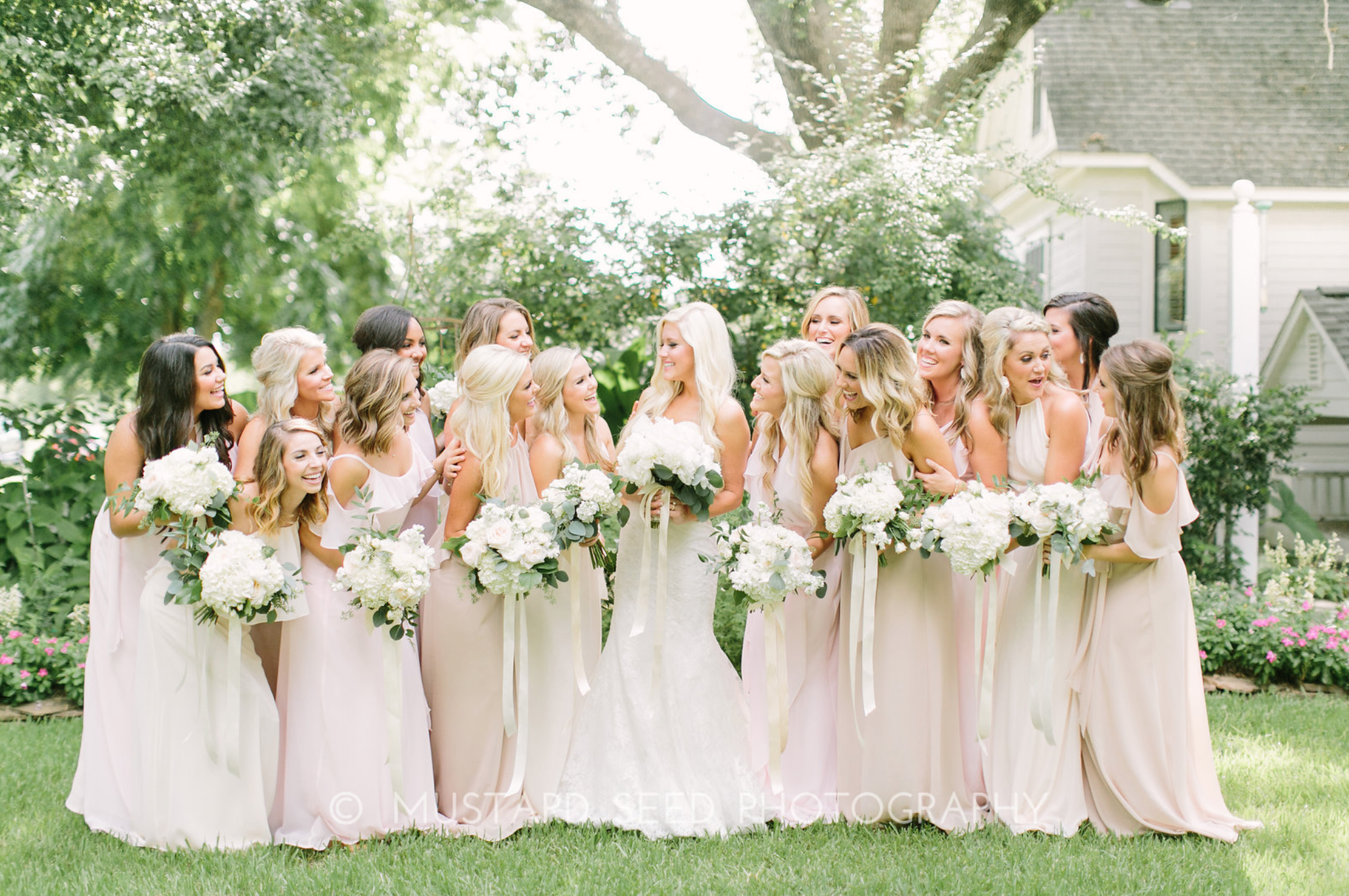Bridal Party- Houston Outdoor Weddings- Maxit Flower Design