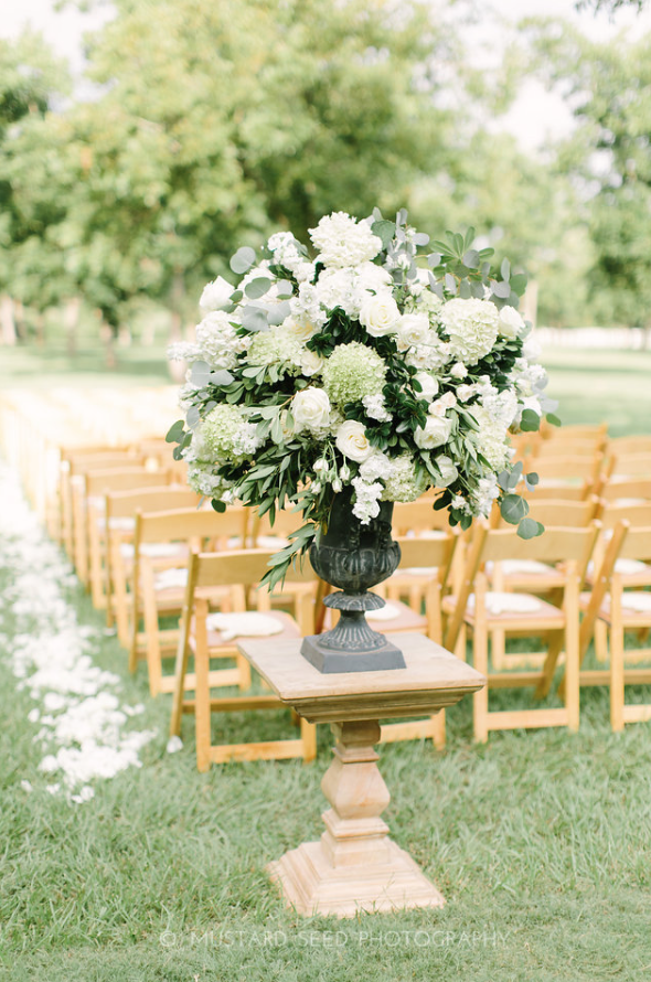 Aisle Arrangement- Maxit Flower Design- Houston Weddings