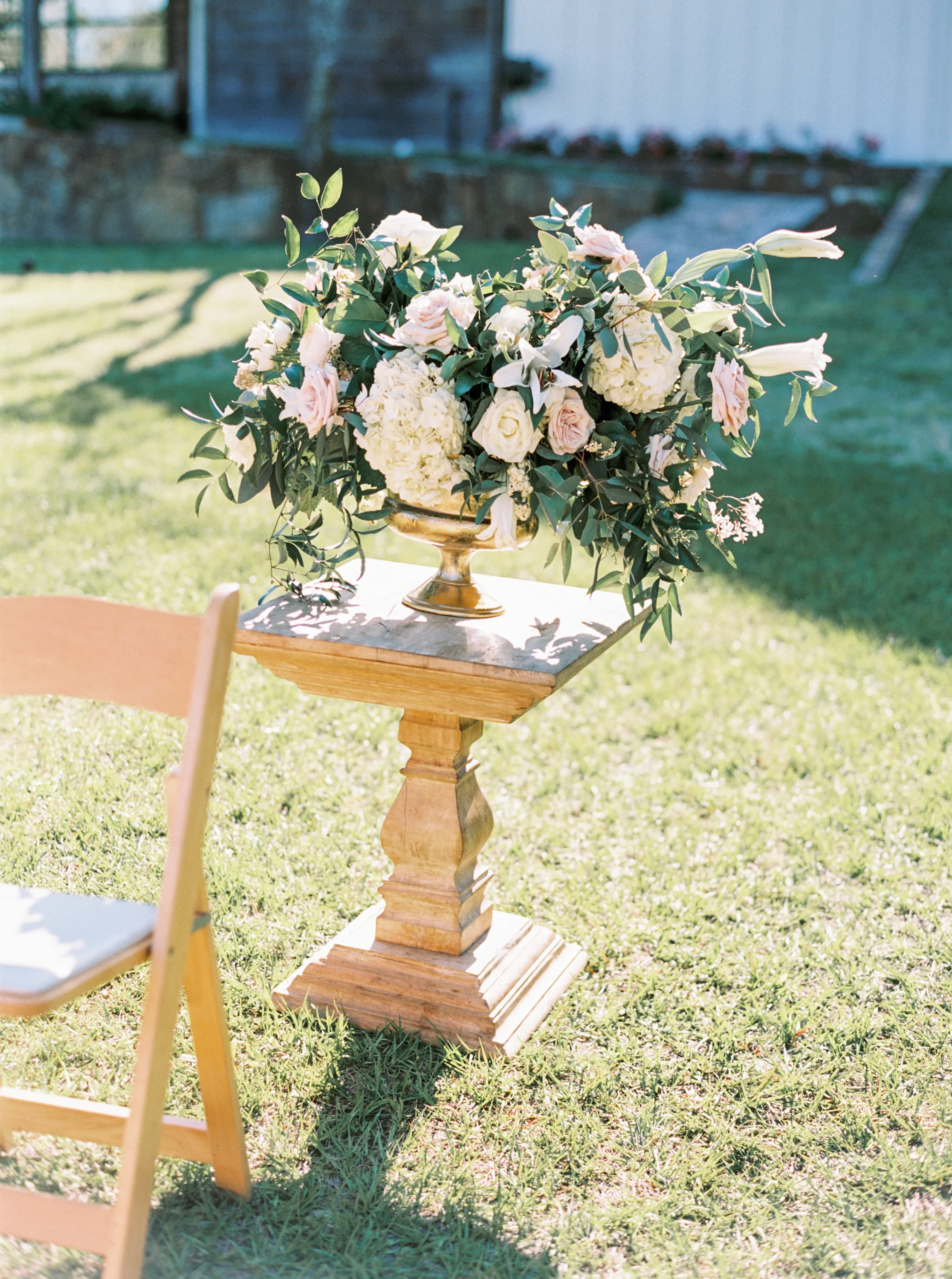 a Pedestal Arrangements.jpg